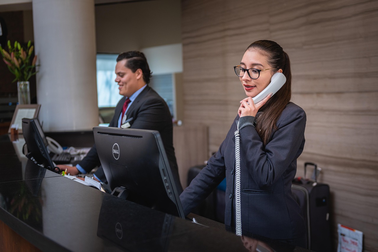 How AI Voice Agents Are Transforming Customer Service